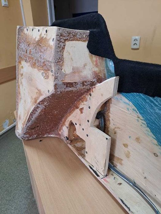 Короб стелс для сабвуфера Renault Megane 4