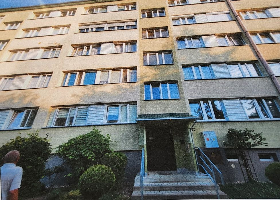 Mieszkanie na sprzedaż 46 m  + piwnica