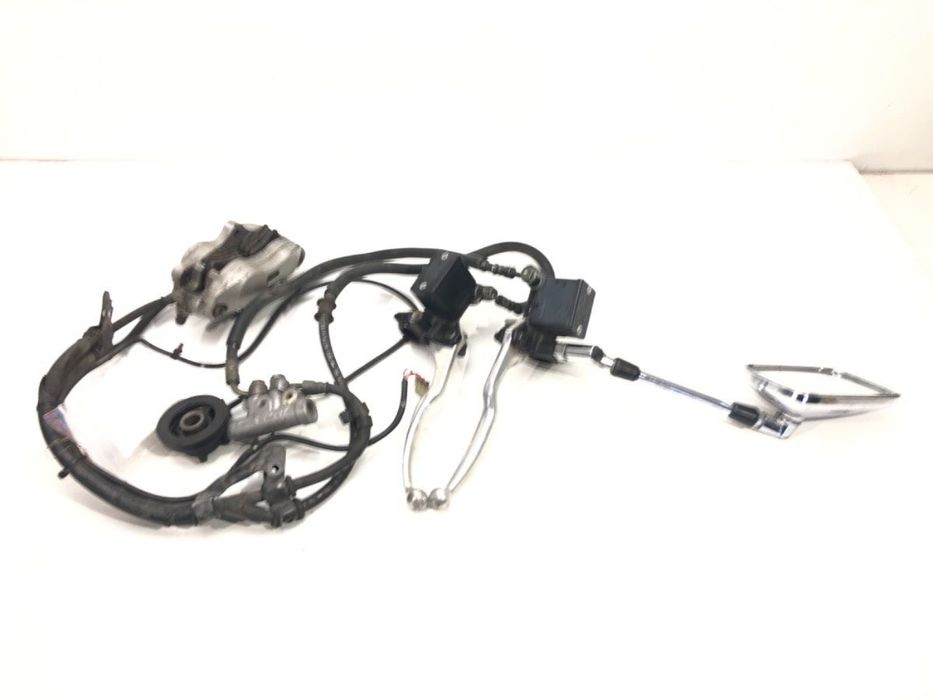 POMPA HAMULCOWA ZACISKI PRZÓD  SUZUKI AN 400 BURGMAN 23kW (33KM) 400CM3