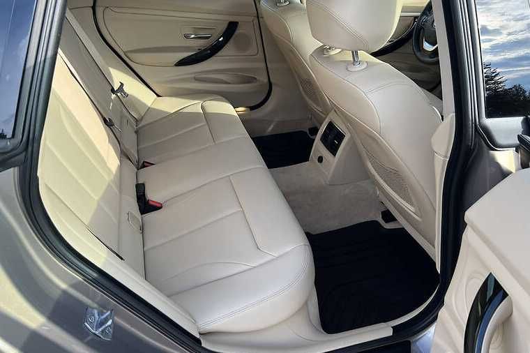 BMW 330 2015 3.0