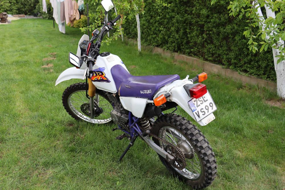Pilnie! Sprzedam motocykl Suzuki DR125SE 1996