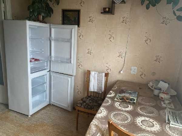 Продається 2-о кімнатна  квартира вул. ЗАПОРІЗЬКОГО КОЗАЦТВА  3/9