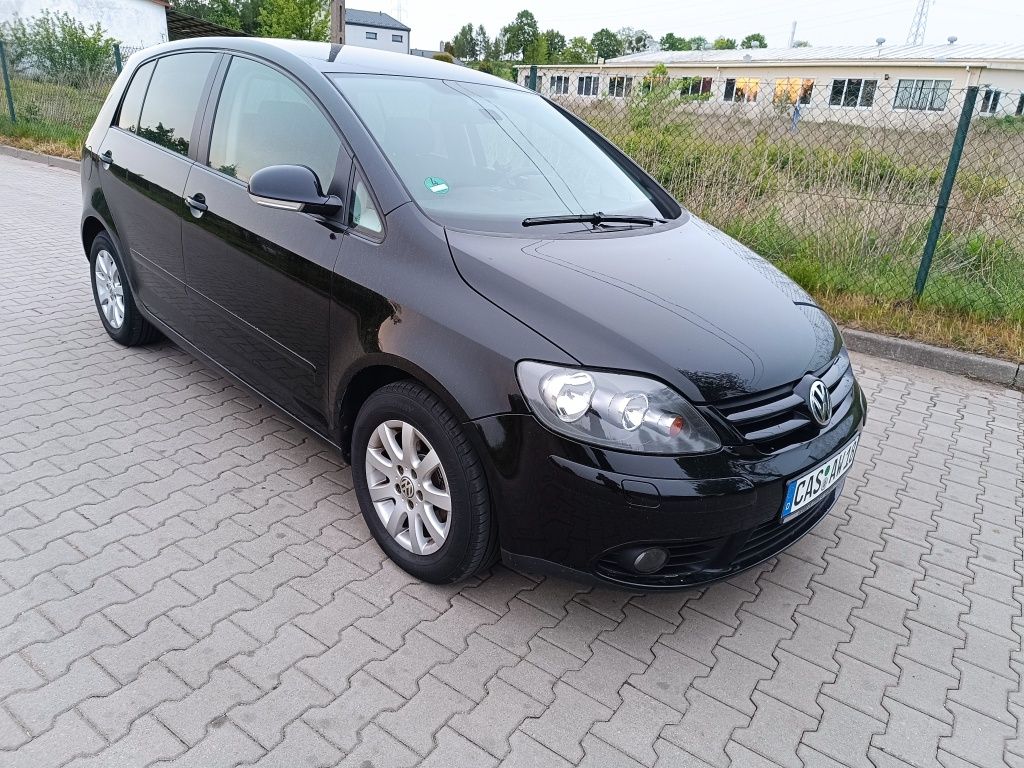 Golf Plus 1.6 mpi Hak klima Grzane fotele Opłacony/Gotowy do rejestrac