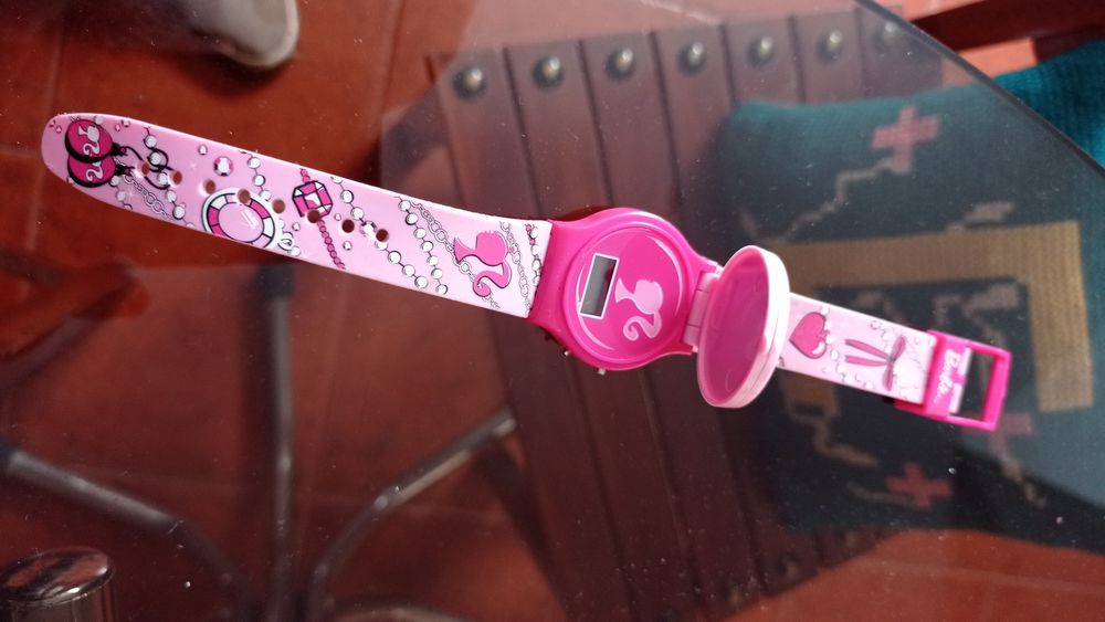 Relógio da Barbie lindo