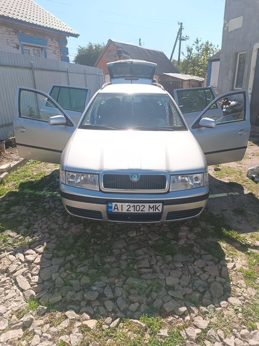 Шкода Октавія тур в доброму стані