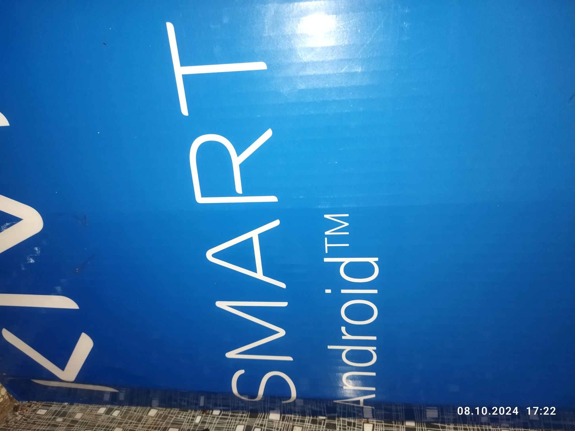 SmartTV  KIVI .102см"40" диагональ