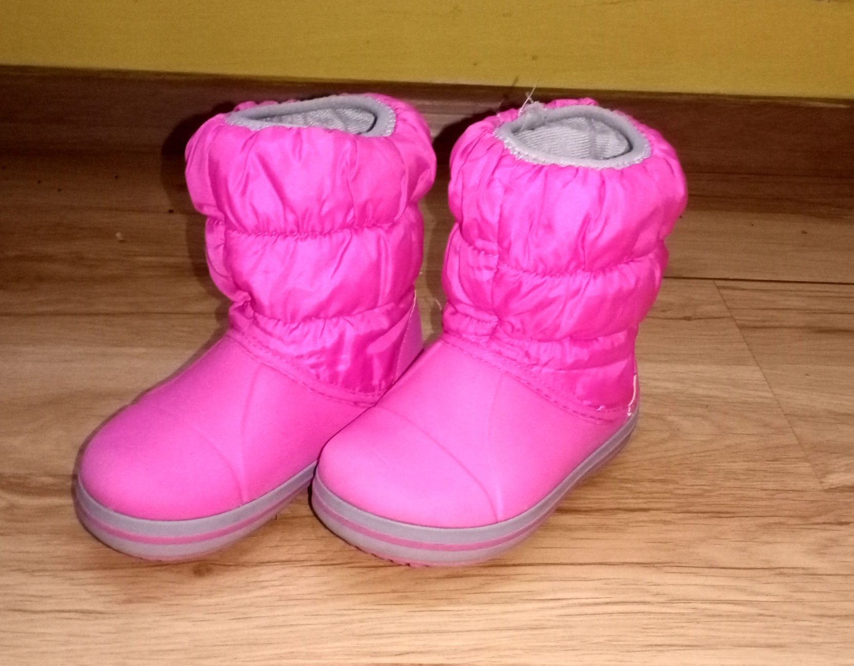 Śniegowce dziewczęce crocs różowe ocieplane pikowane CCC rozmiar 22