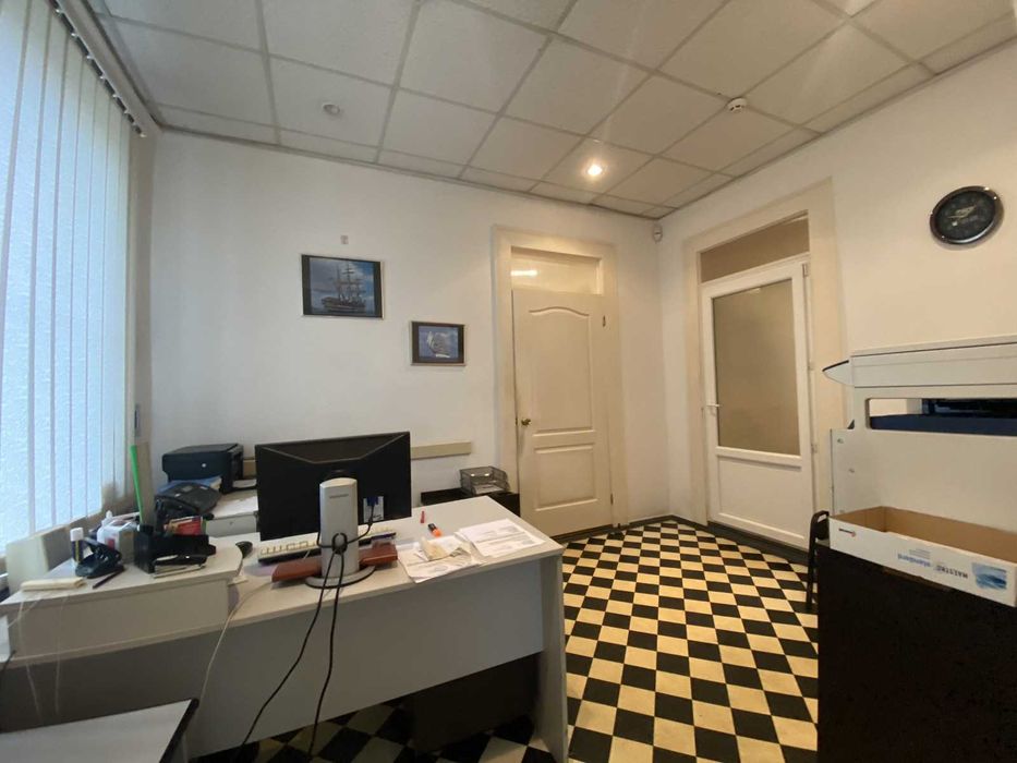 У продажу будинок з офігенною ділянкою 6 cоток госакт вул Львівська !!