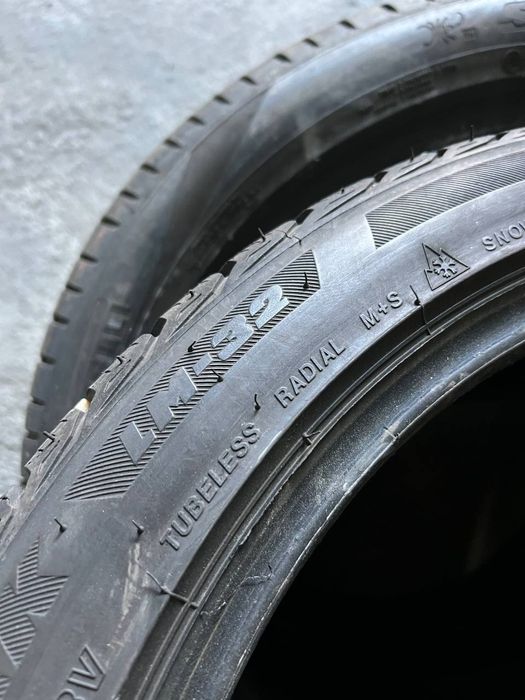 Автошини зимові BRIGESTONE 215/45/18 (2шт) Резина,Колеса,Гума,Скати,Ши