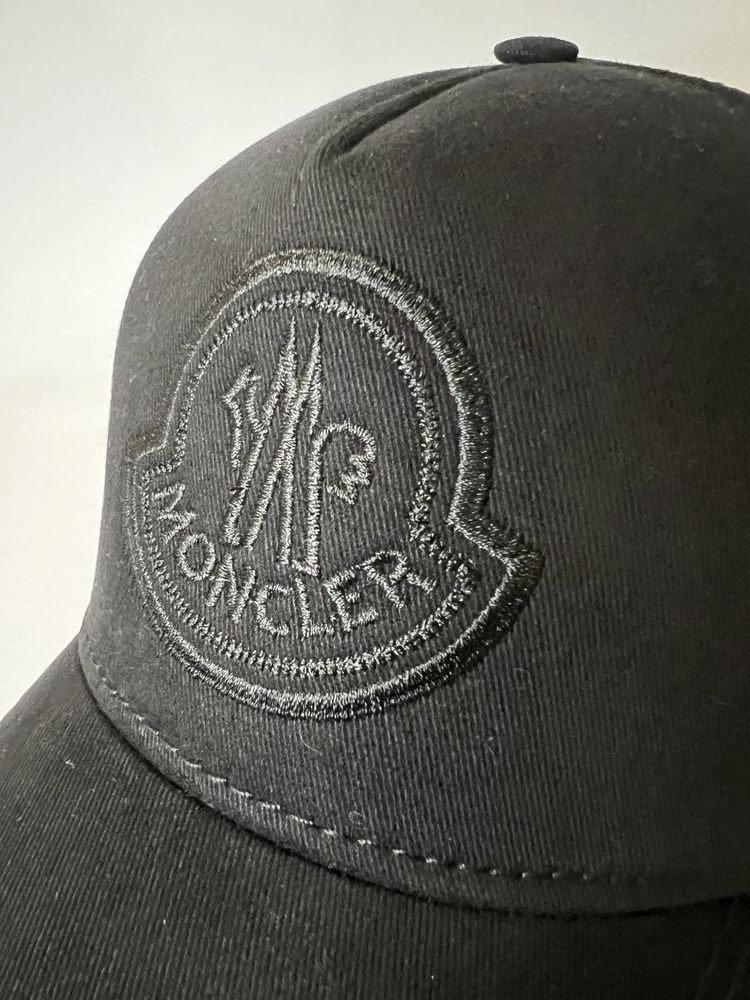 Кепка Moncler