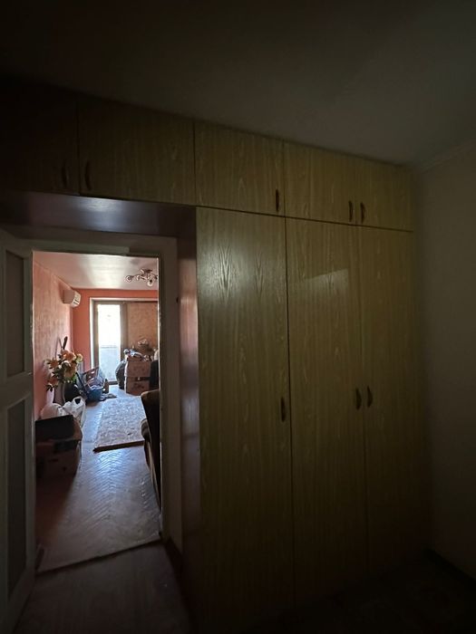 Шкаф с антрисолями