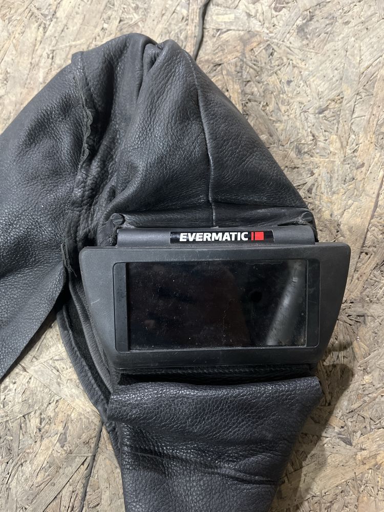 Зварювальна маска  Evermatic шкіряна.