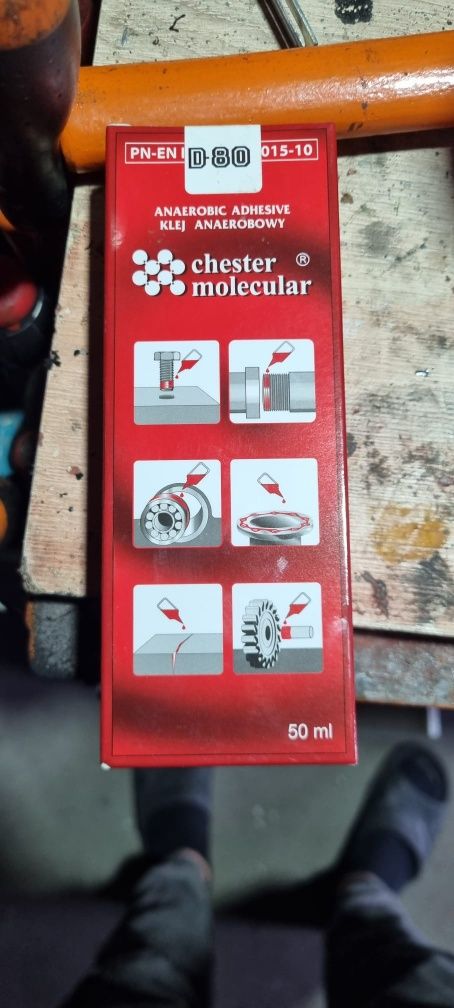 Klej Chester Molecular D-80 3 sztuki nowe