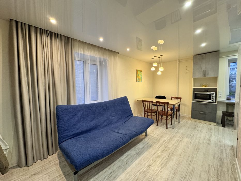 Продаж сучасної 3к.квартири після ремонту ,з видом на Соборну площу !