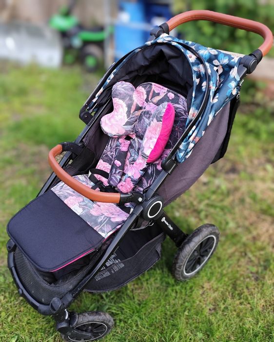 Wózek spacerowy Petite&Mars Street + Air