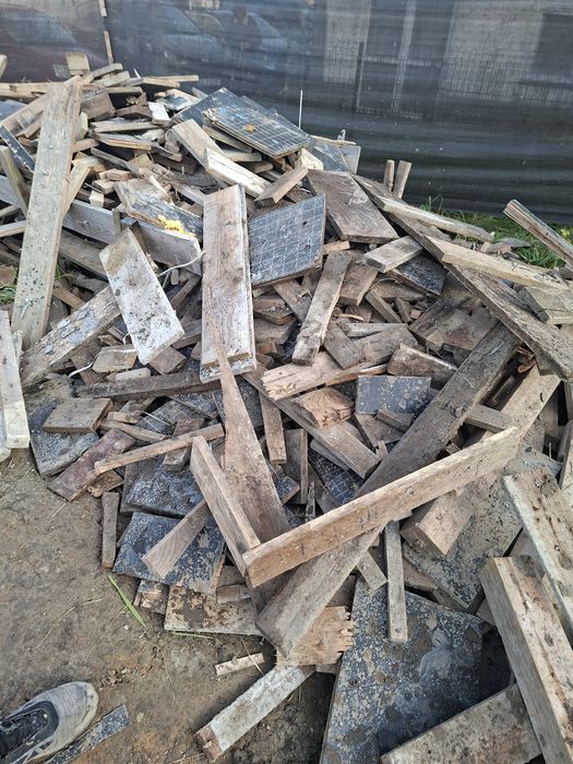 Drewno na opał po budowie
