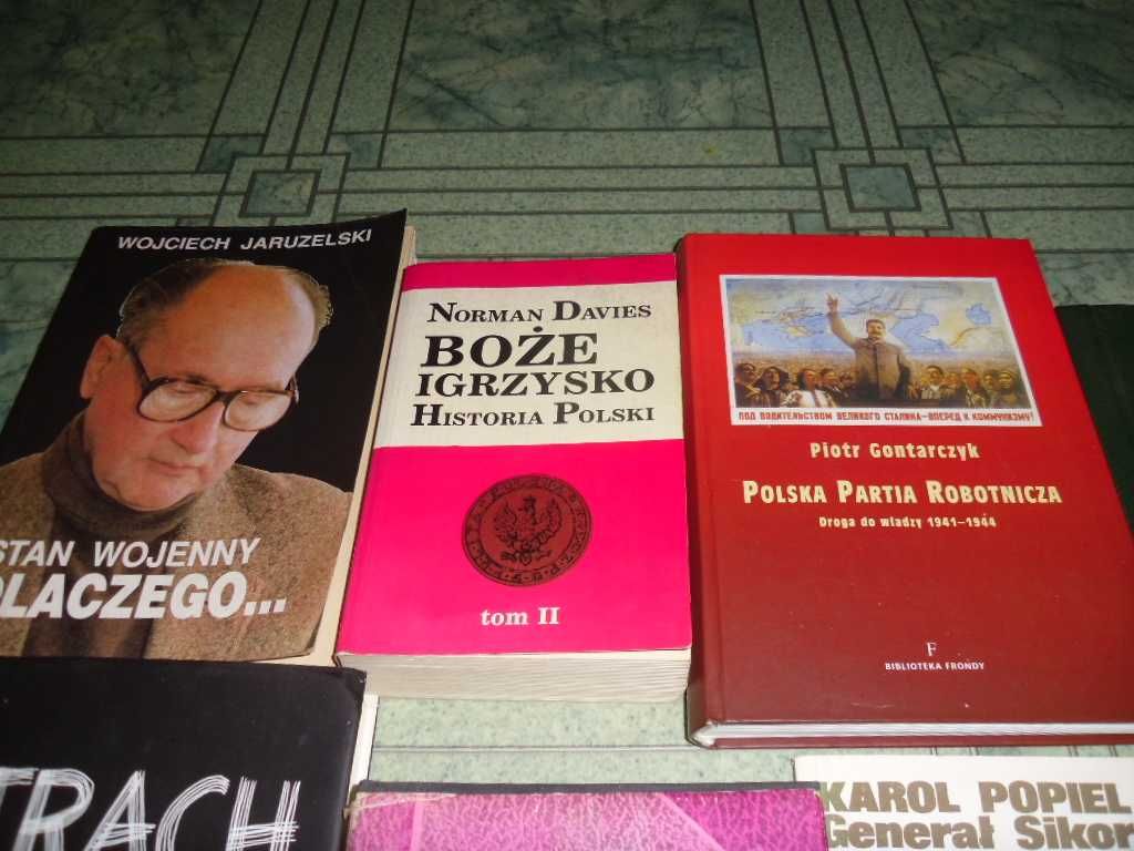 Paka książek - historia Polski