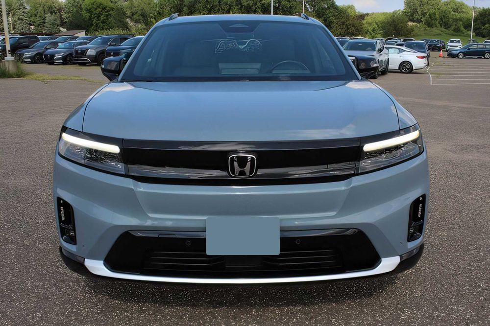 Honda Prologue      2024
