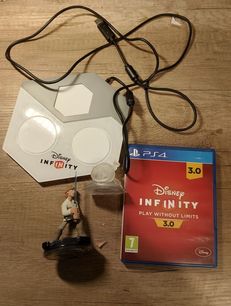 Disney Infiniti 3.0 Ps4 + akcesoria