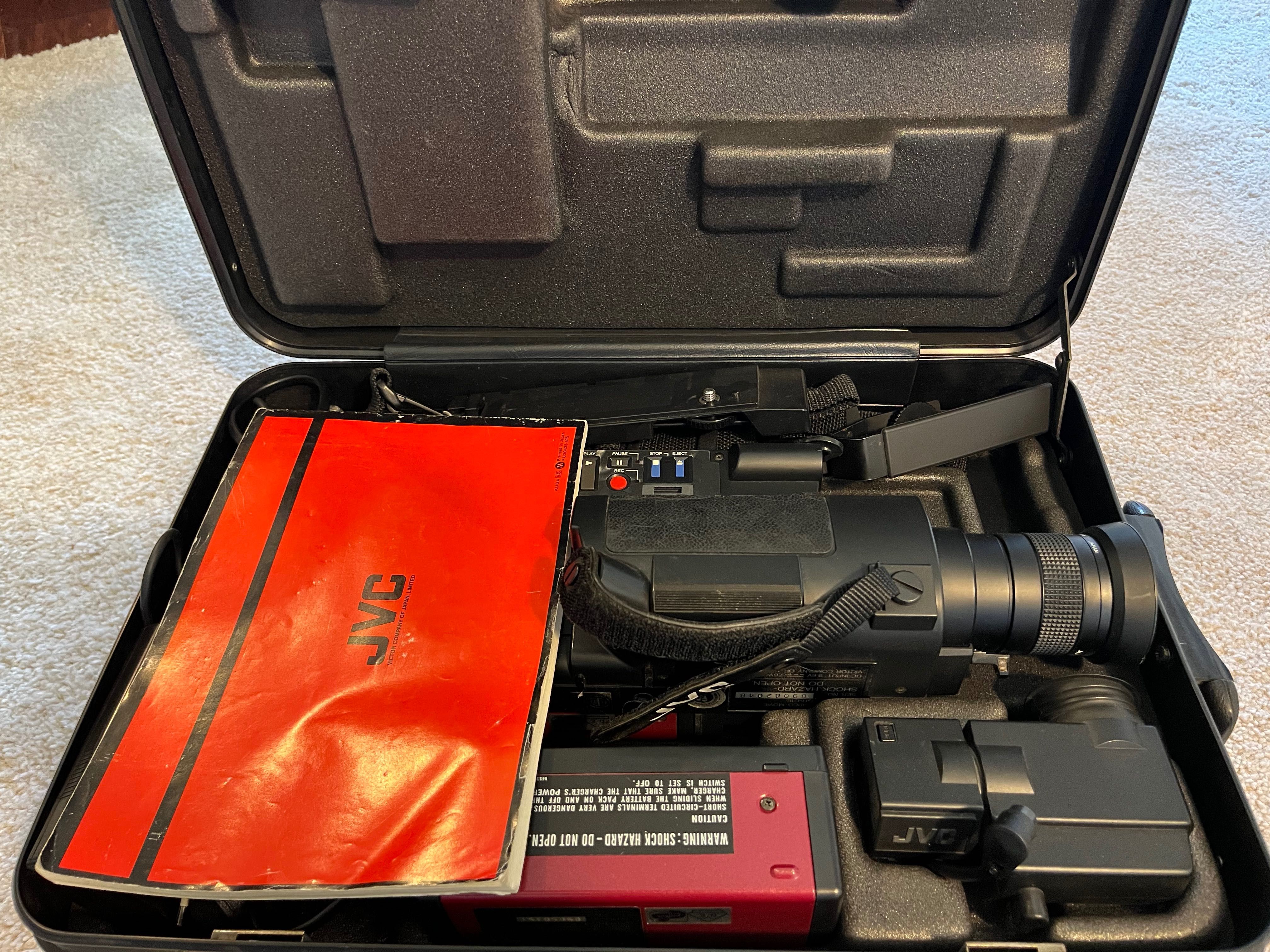 camcorder JVC VIDEOMOVIE VHS-C do filme "Regresso ao Futuro"