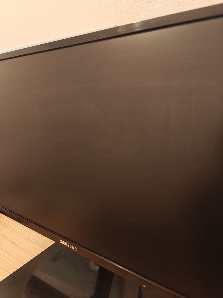 Zestaw komputerowy dell.optiplex 3050 i Samsung sf24f350