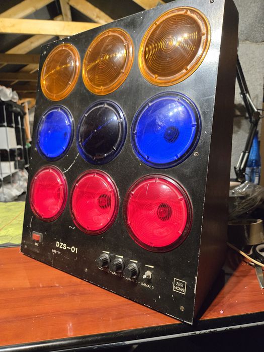 Kolorofon DZS-01  Dyskotekowy zestaw świetlny