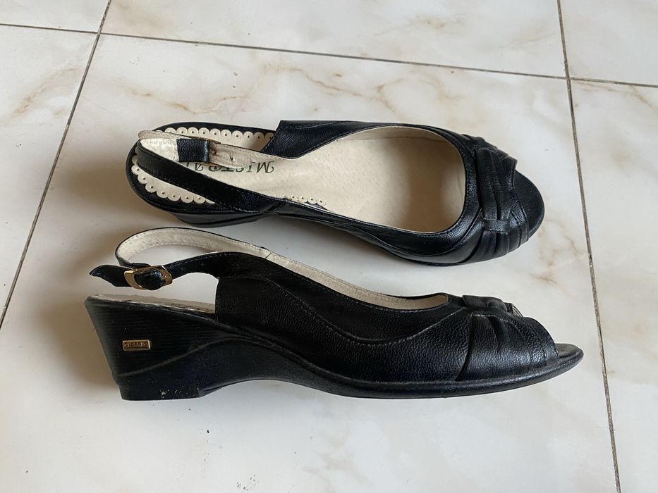 Женская обувь. Туфли.