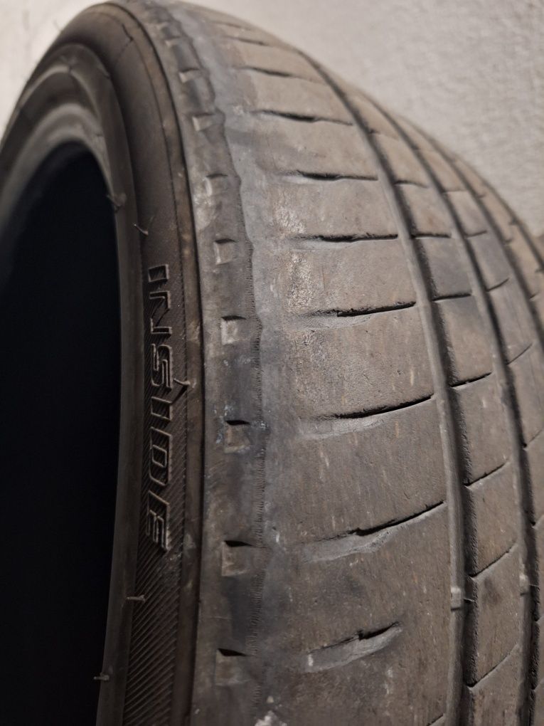 Pneu usado 235/40 R18