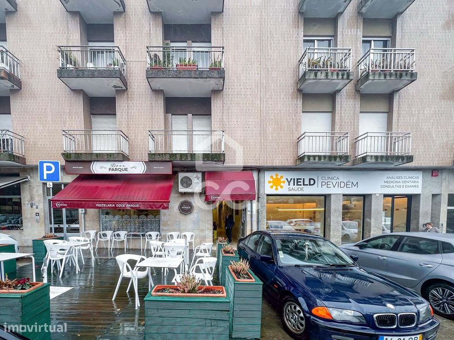 Loja para arrendamento em Pevidem, Selho (S. Jorge) - Guimarães