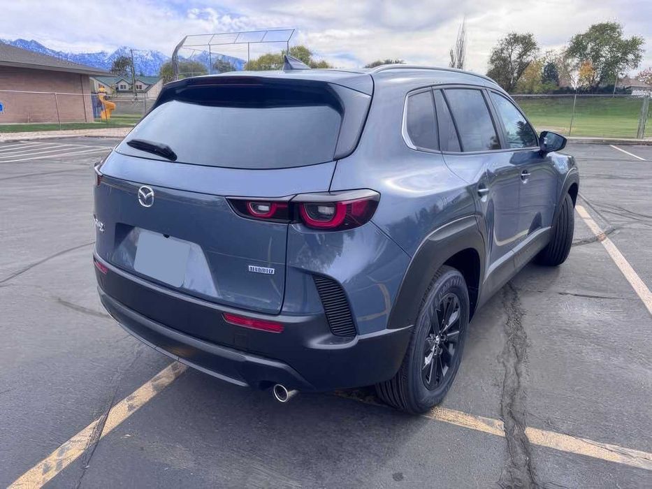 Mazda CX-50      2025