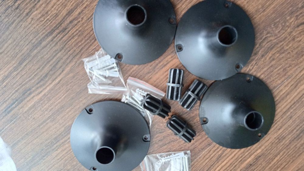 Uchwyty do lampy ogrodowej