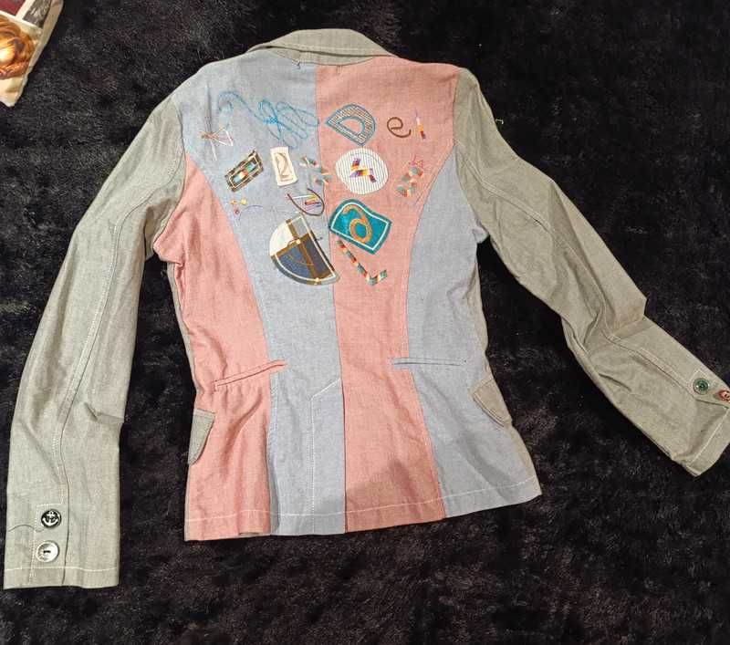 Blazer estilo Desigual