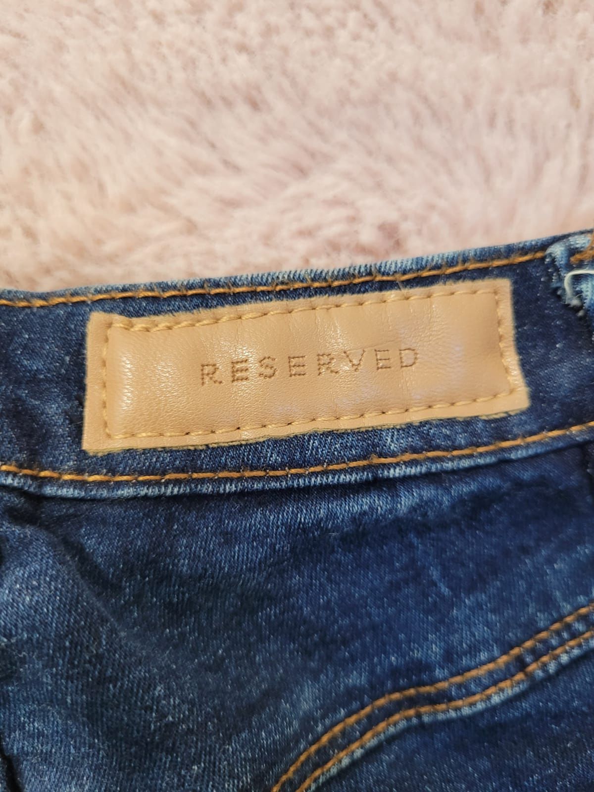 Jeansy Reserved, r. 110-116