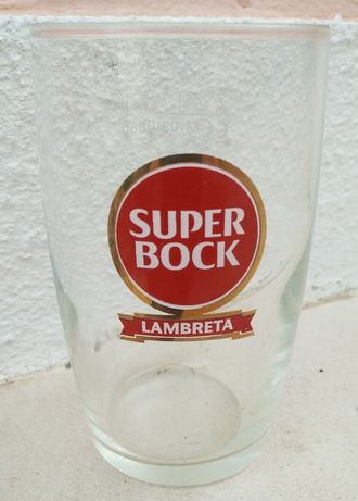 Copos de vidro da cerveja Portuguesa Super Bock