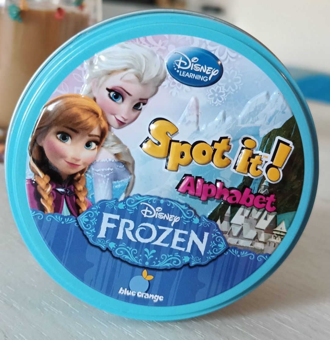 Gra Spot it! Dobble Frozen Alphabet