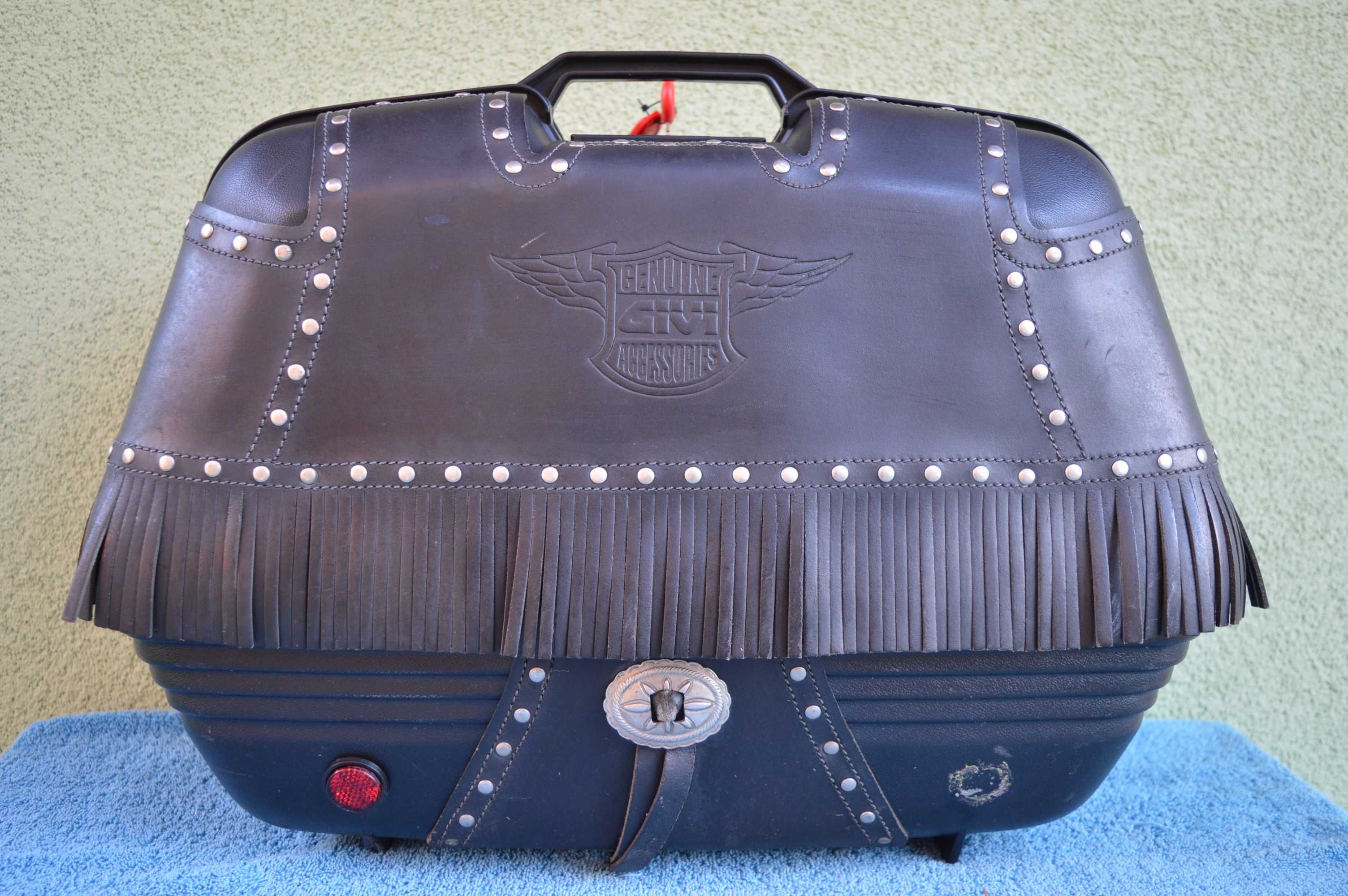 Kufry Givi e28 Custom skóra ćwieki shadow virago drag star Vulcan vtx