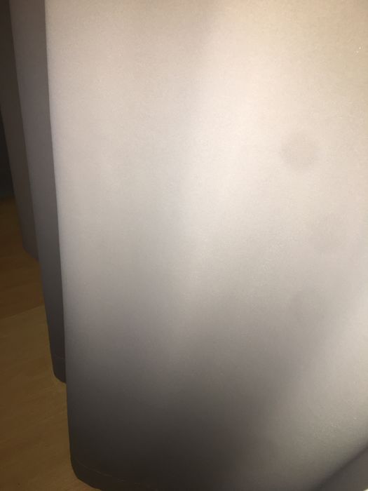 Cortinado em tecido Blackout cinzento