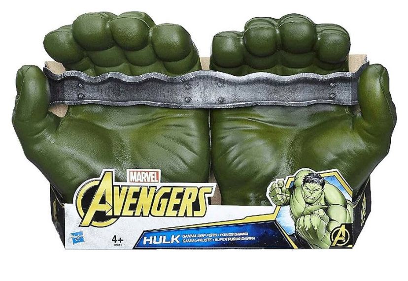 Fato Hulk H&M com luvas da Marvel