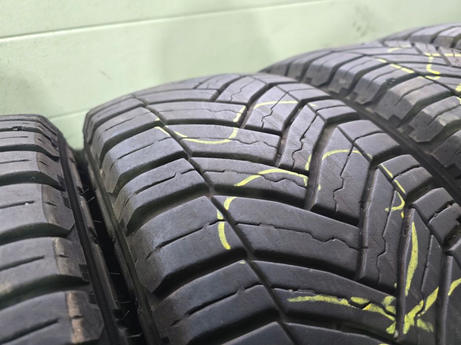 Michelin Agilis Crossclimate 215/65R16C 109/107T 6,5mm 4X 21R