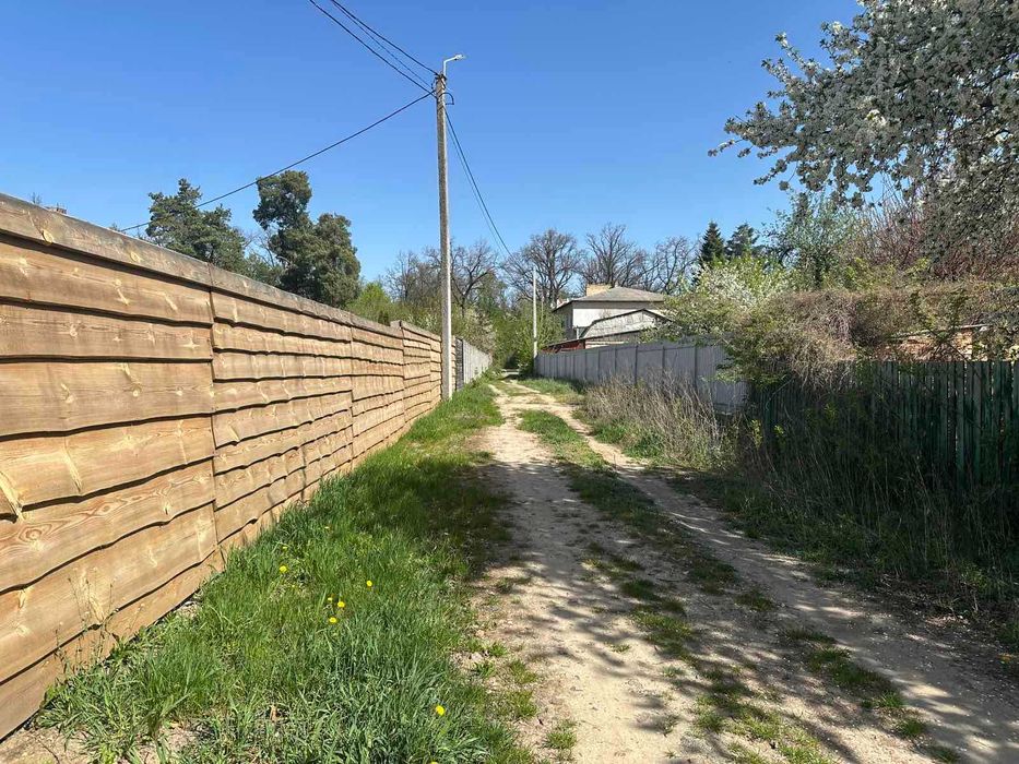 Продам земельну ділянку 10 сот в смт Ворзель, вул. Мічуріна!