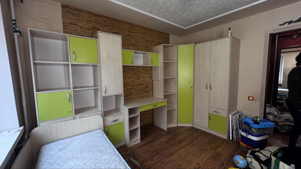 Продаю стінку в дитячу кімнату