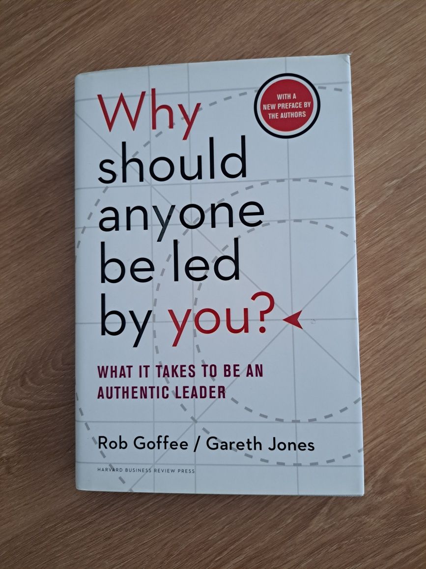 Livro "why should anyone be led by you?"