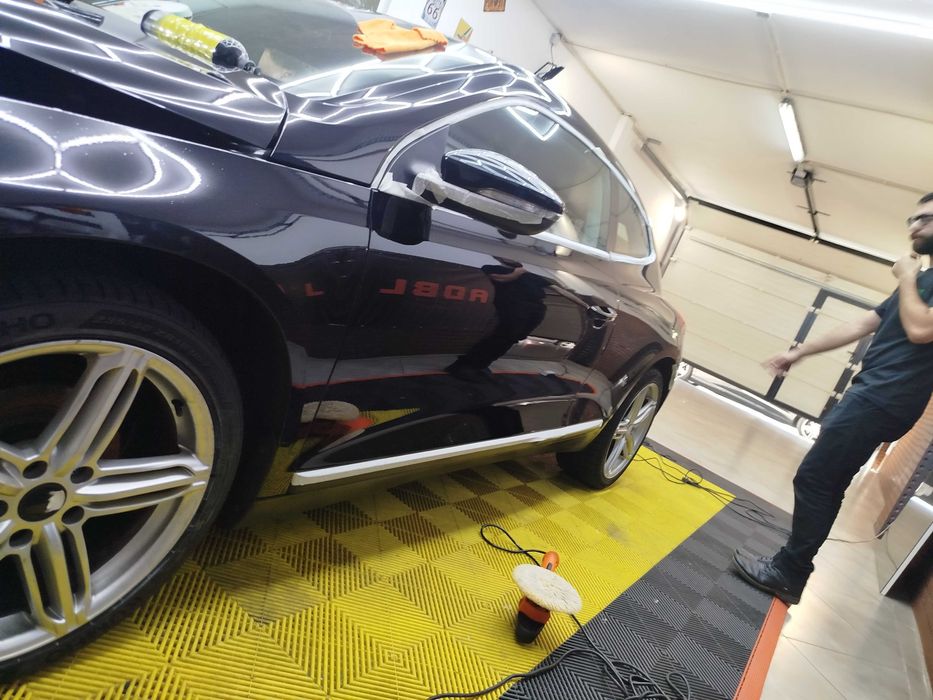 Polimento Automotivo Profissional

O polimento automotivo é o processo