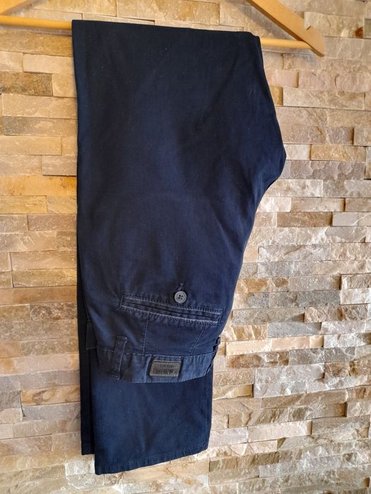 Męskie spodnie granatowe Stanley casual 31 M
Granatowe