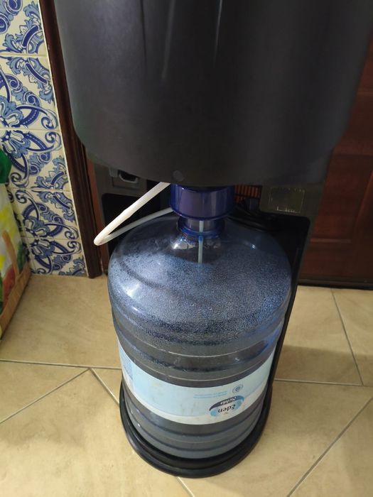 Dispensador de água