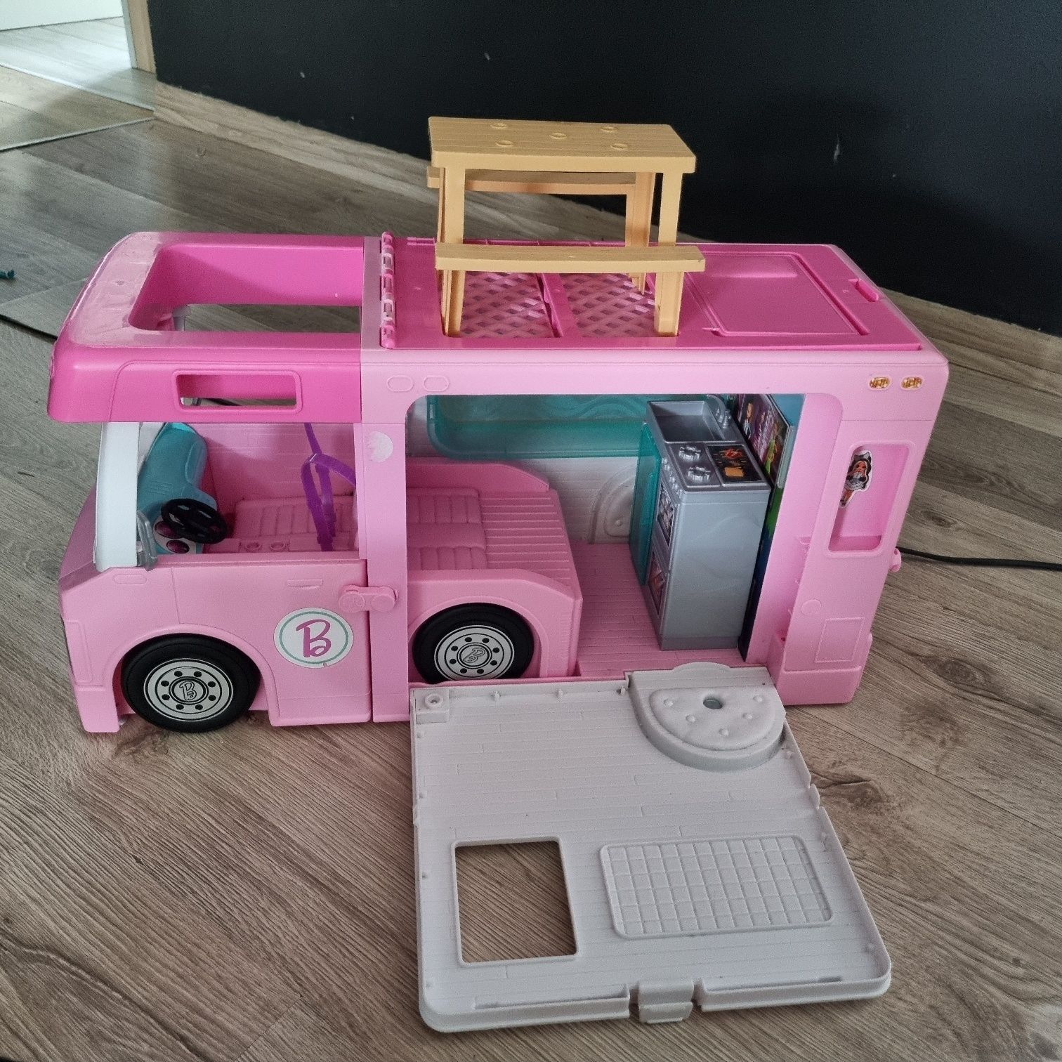 Samochód Kamper Barbie