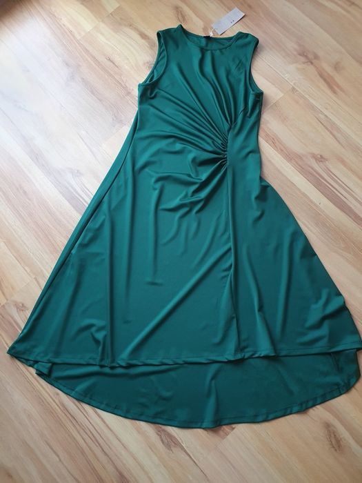 Asymetryczna sukienka midi ciemnozielona nowa z metką