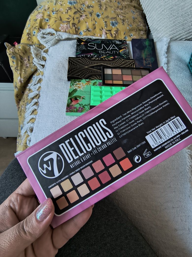 Paleta w7 delicious natural berry