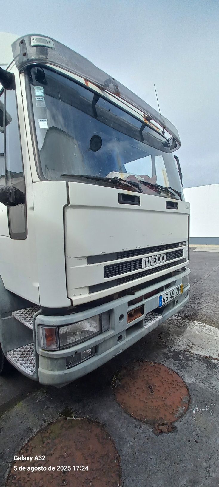 Veiculo mercadorias  Iveco