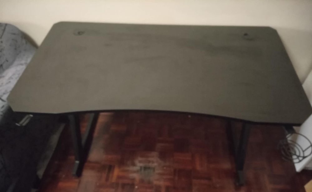 Vendo mesa de computador
